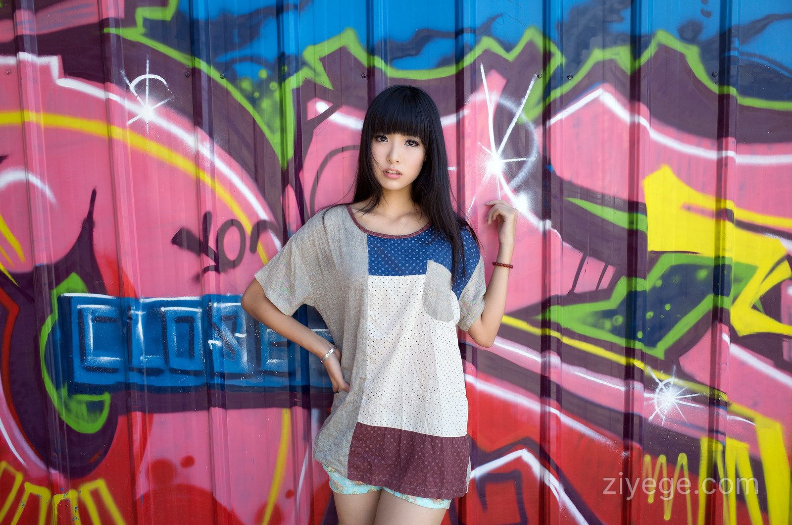 请输入图片描述